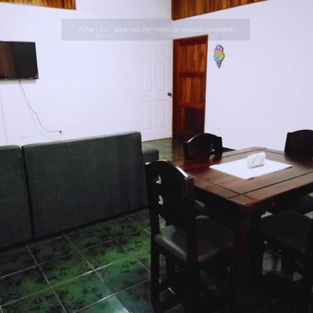 Casa Kros Quepos Luaran gambar